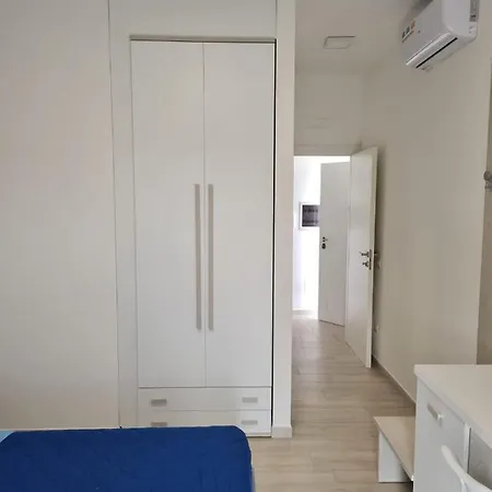 Rayl Bed & Breakfast 3*